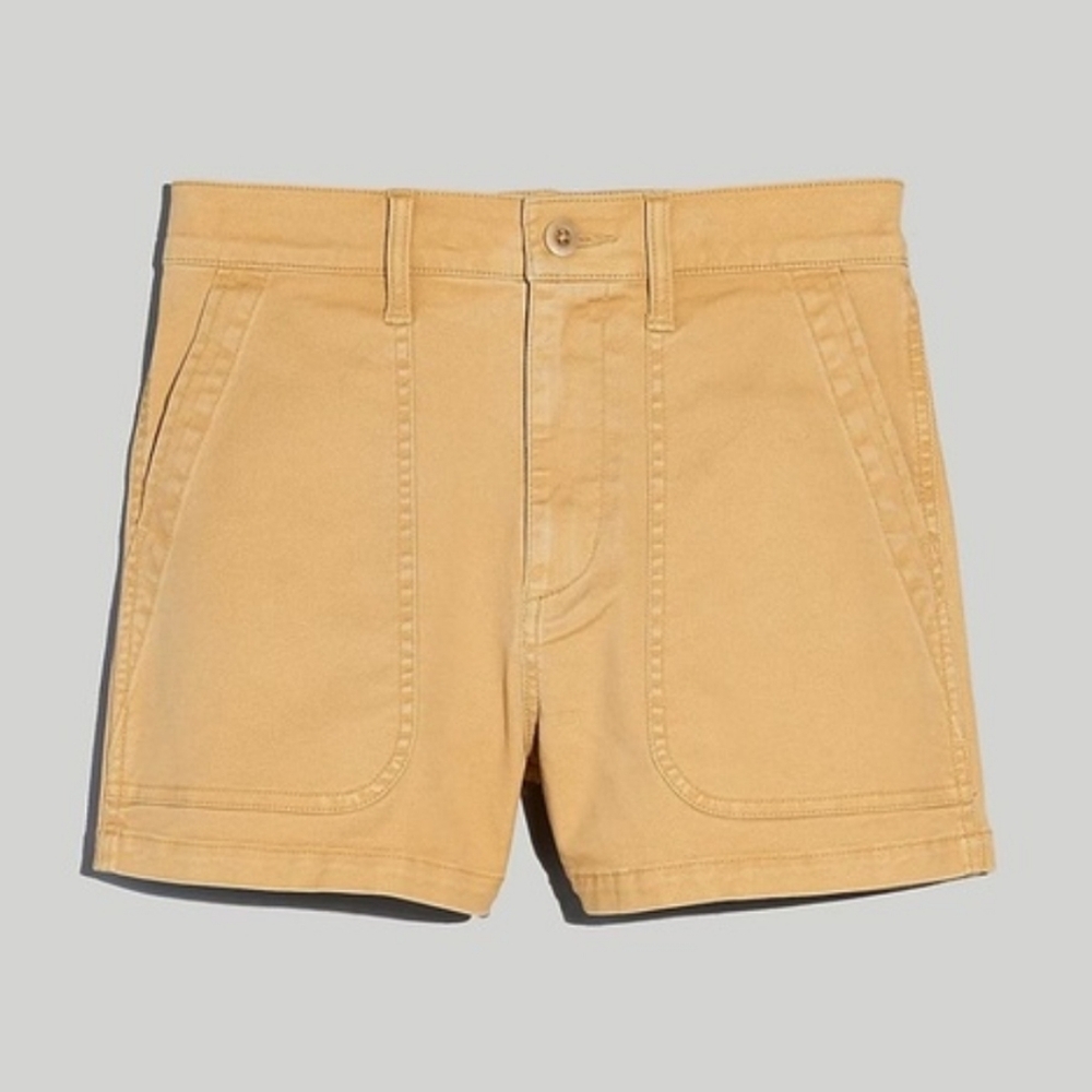 Madewell | The Perfect Vintage Fatigue Shorts in Tan - Picture 2 of 6